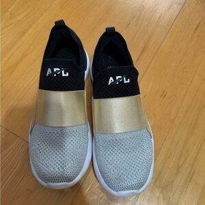 Women's APL techloom bliss black silver gold great condition